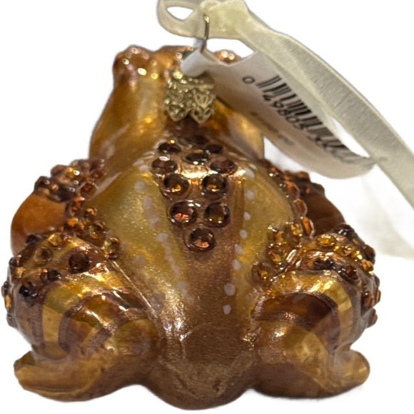 Jay Strongwater Melie Flori frog glass ornament
RARE 
NEW
5071 - Picture 2 of 10